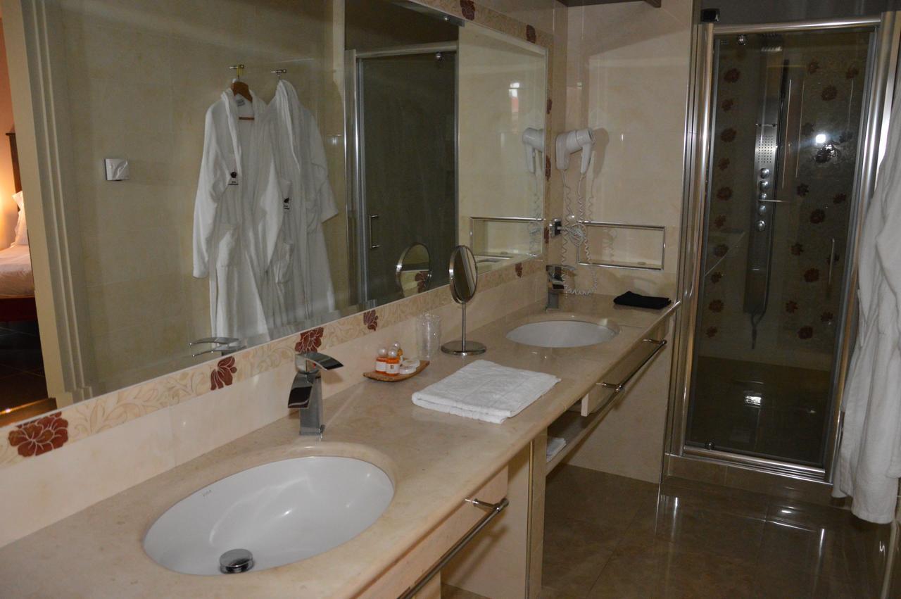 Roccamonfina Palace Hotel Habitación foto